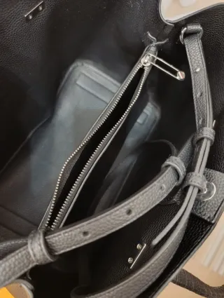 Bolso Tommy Hilfiger Negro Piel Texturizada