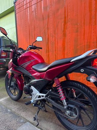 Honda CB125F 2017 Roja