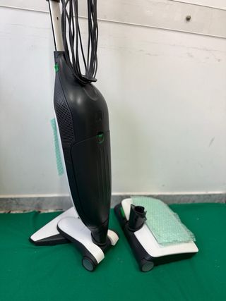 Folletto VK220S + lavatappeti vf200 e prodotto