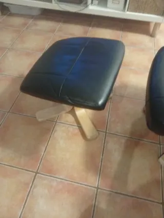 Sillón reclinable polipiel con reposapiés