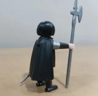 Playmobil Guerrero Negro con Hacha y Espada