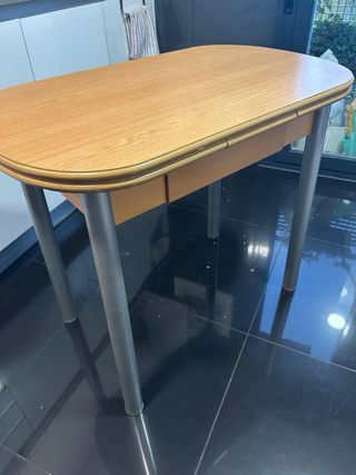 Mesa extensible cocina madera y metal