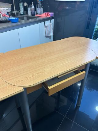 Mesa extensible cocina madera y metal