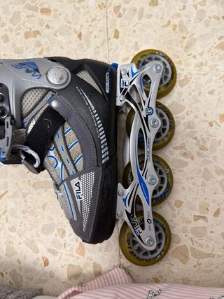 Patines en línea marca Fila talla 32-35