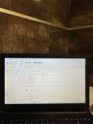 Portátil Toshiba Core i3 8GB RAM 4ª Gen wind11