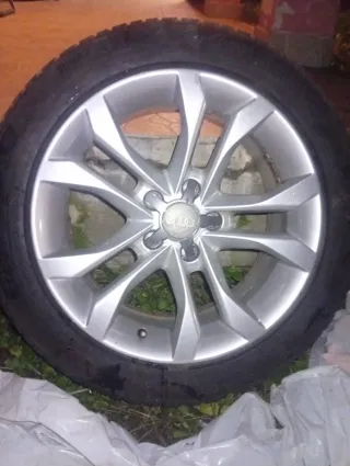 Cerchi in lega Audi con gomme stagionali