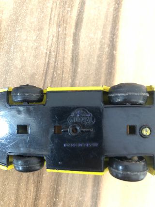 Coche de juguete amarillo "Marchal"