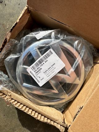 Emblema Frontal Original VW Traeger 5GE 853 719 A