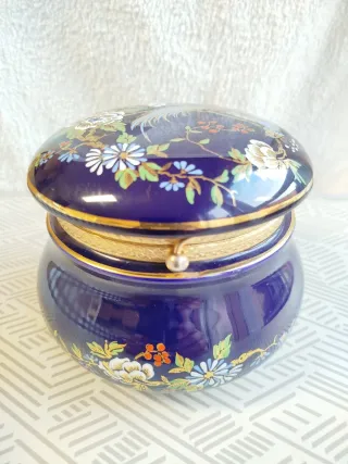 Precioso joyero porcelana francesa de Sevres.