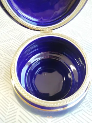 Precioso joyero porcelana francesa de Sevres.