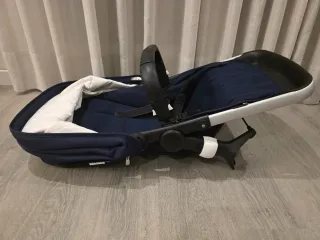 Bugaboo Fox 3 Silla de Paseo y capazo marino