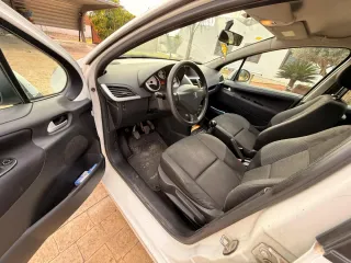 Peugeot 207 2010
