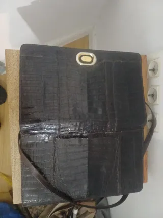 Bolso cocodrilo.