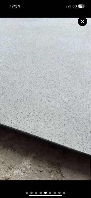 Suelo técnico gris oficina/local