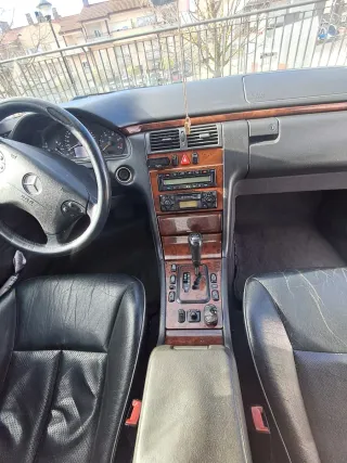 Mercedes-Benz Clase E 2000