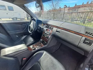 Mercedes-Benz Clase E 2000