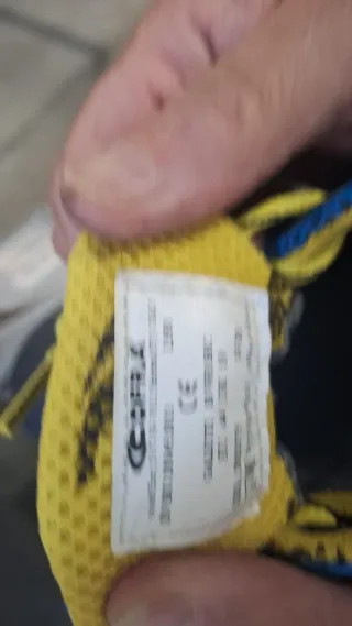 Zapatos de trabajo con punta de hierro