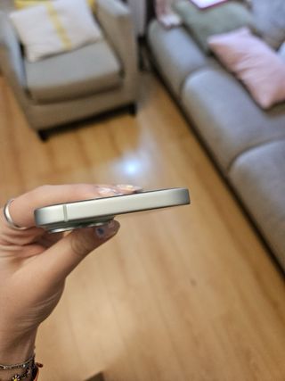 iPhone 15 128GB Verde Casi Nuevo.