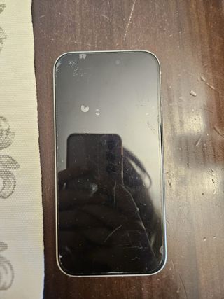iPhone 15 128GB Verde Casi Nuevo.