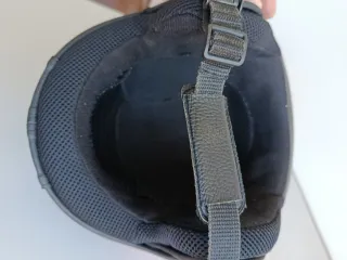 Casco Jet Vespa Negro con Diseño Tricolor