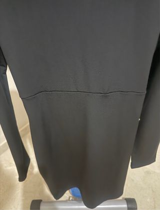 Vestido negro manga larga