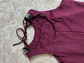 Vestido corto con pedrería