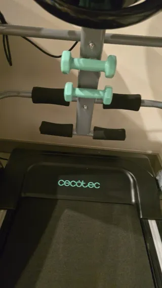 Cinta de Correr y Andar Cecotec Inclinable