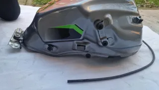 SERBATOIO BENZINA KAWASAKI VERSYS 650