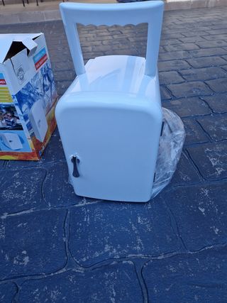 Nevera Portátil Termoeléctrica.  Refrigerador.