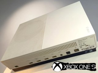 Xbox One S 1 Tb 4K Full HD + 42 Games Microsoft