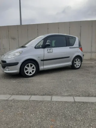 Peugeot 1007 2005