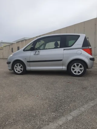 Peugeot 1007 2005