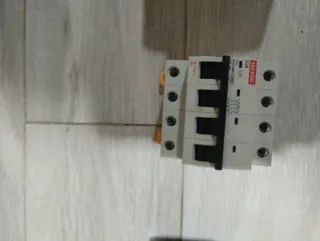 Térmico 4 polos MAXGE SGB C25