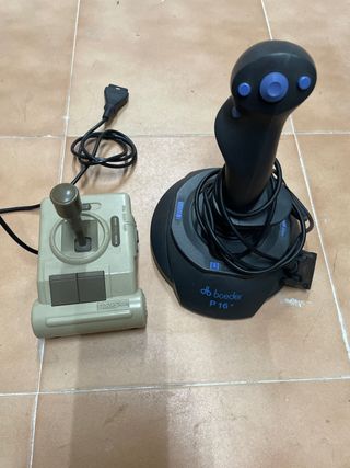 Pack 2 Joysticks: QuickShot y db boeder