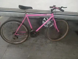 Bicicleta rosa MBK Cruiser