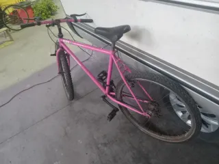 Bicicleta rosa MBK Cruiser