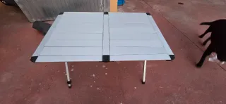 Mesa de camping Midland, gris. Material aluminio.