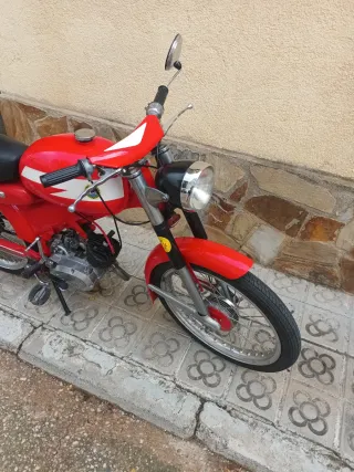 DERBI ANTORCHA Roja