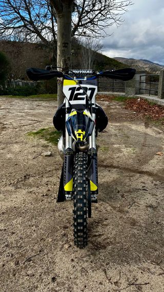 Husqvarna TC 250 2015 FMF + Suspensiones DMX