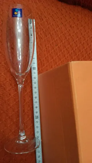 Set di sei calici in vetro marca Luminarc