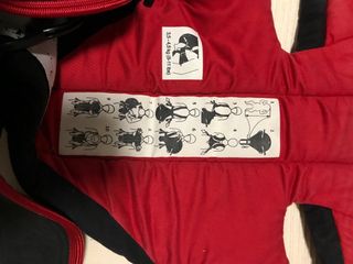 Mochila Portabebés BabyBjorn Negra y Roja