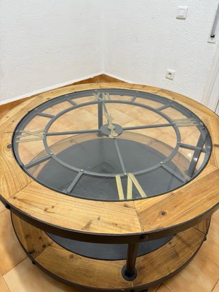 Mesa de centro estilo reloj