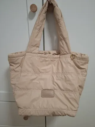 Bolso acolchado beige