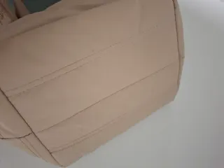 Bolso acolchado beige