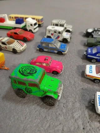 Escucho ofertas Lote 6 coches Majorette