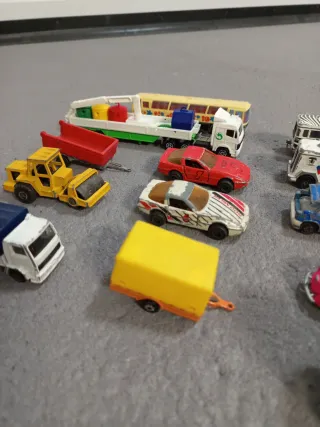 Escucho ofertas Lote 6 coches Majorette