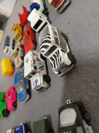 Escucho ofertas Lote 6 coches Majorette