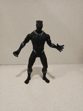 Figura Black Panther Marvel. 33 cm