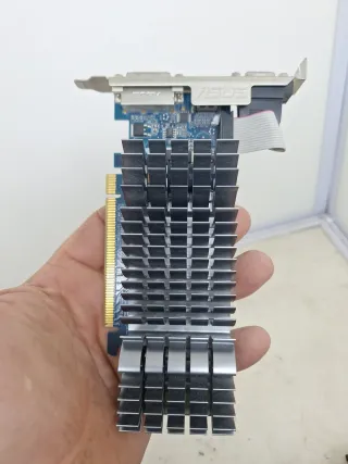 Tarjeta Gráfica ASUS