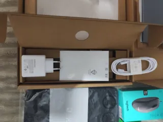 Samsung Galaxy Book 4 i7 16GB 1TB NUEVO+accesorios